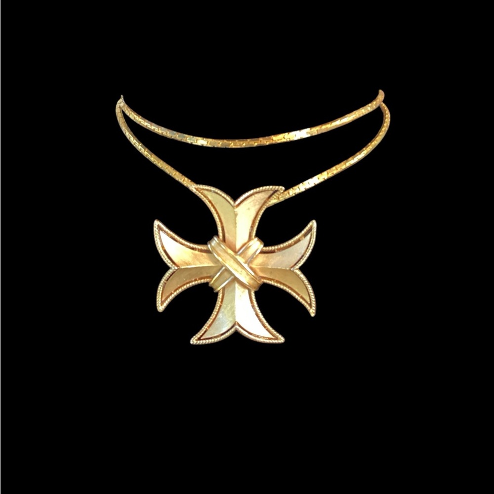 1960’s Crown Trifari Heraldic Cross Brooch & Pendant (t20)